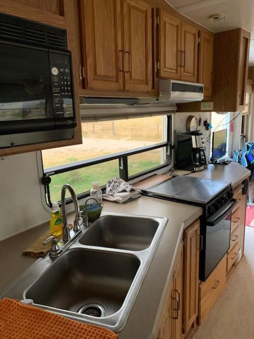 Mission Mountain Camper Appartement *